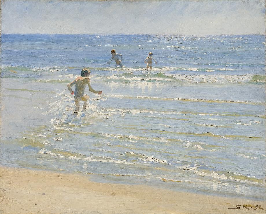 Krøyer har med sans for det realistiske fokuseret på lysets skarpe refleksioner, vandets og drengenes energi i dette friluftsstudie fra Skagen fra 1892. 
