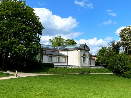 hirschsprungs-samling-museum-park-total-exterior-forår
