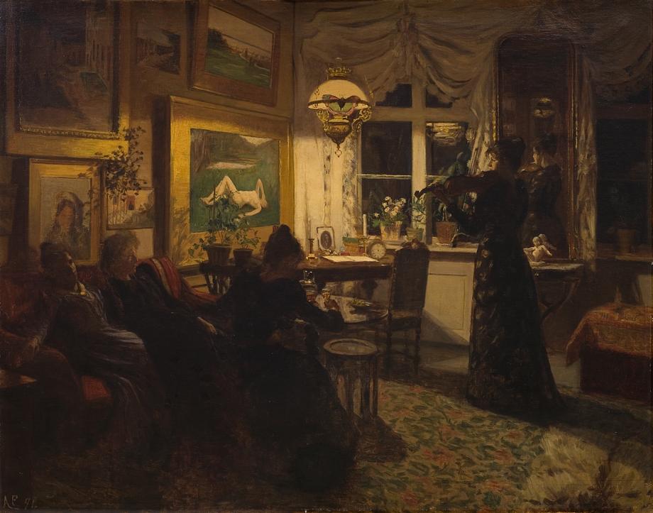 Vi er på besøg i kunstneren Anna Sophie Petersens stue i maleriet fra 1891. Kunstnerkollegaerne Bertha Wegmann, Jeanna Bauck og Marie Krøyer er samlet i lampelysets skær og lytter til violinisten Frida Schyttes toner.
